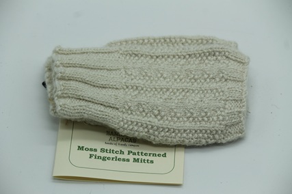 Moss Stitch Patterned Fingerless Mitts